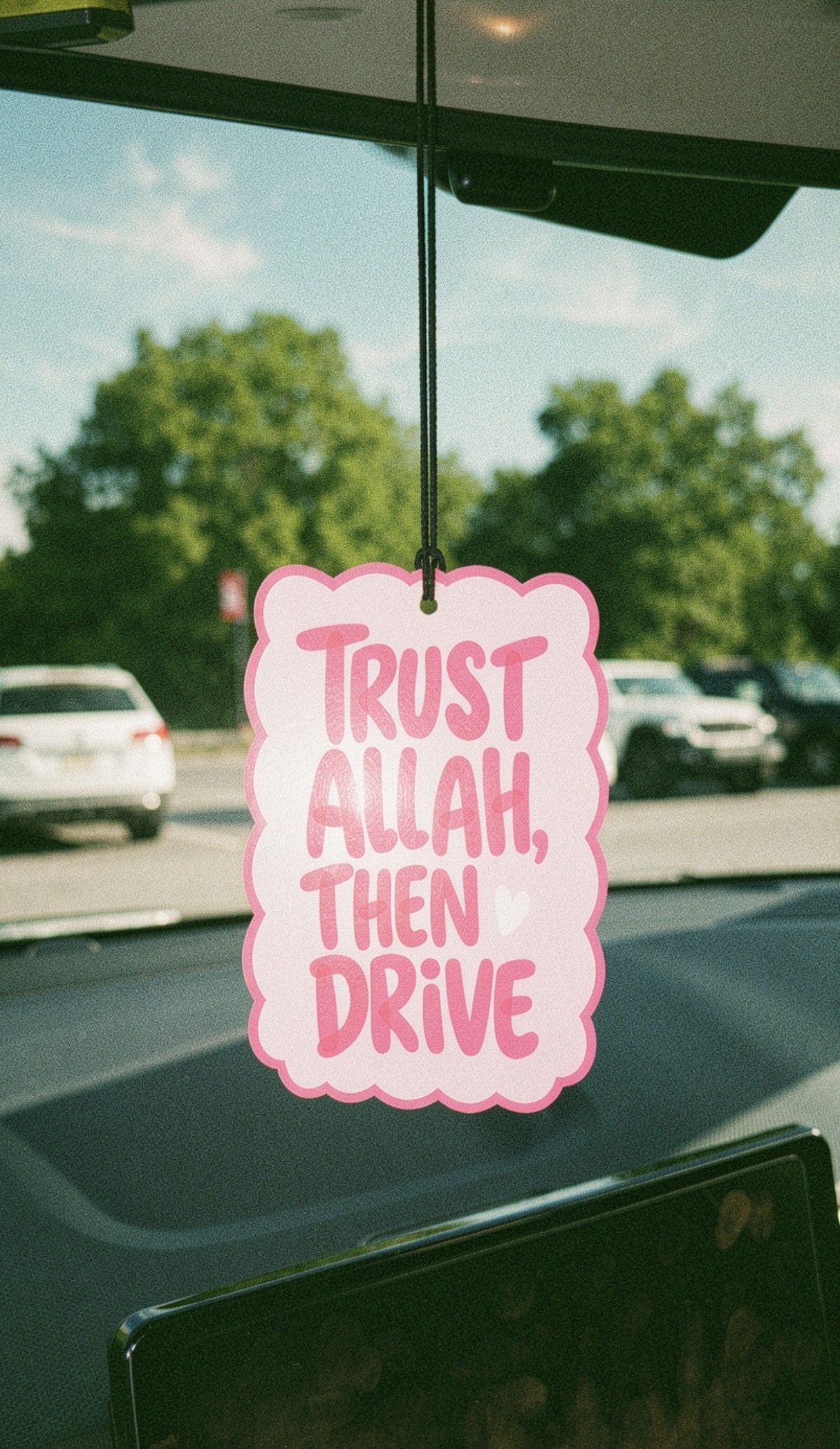 Désodorisant Trust Allah, Then Drive